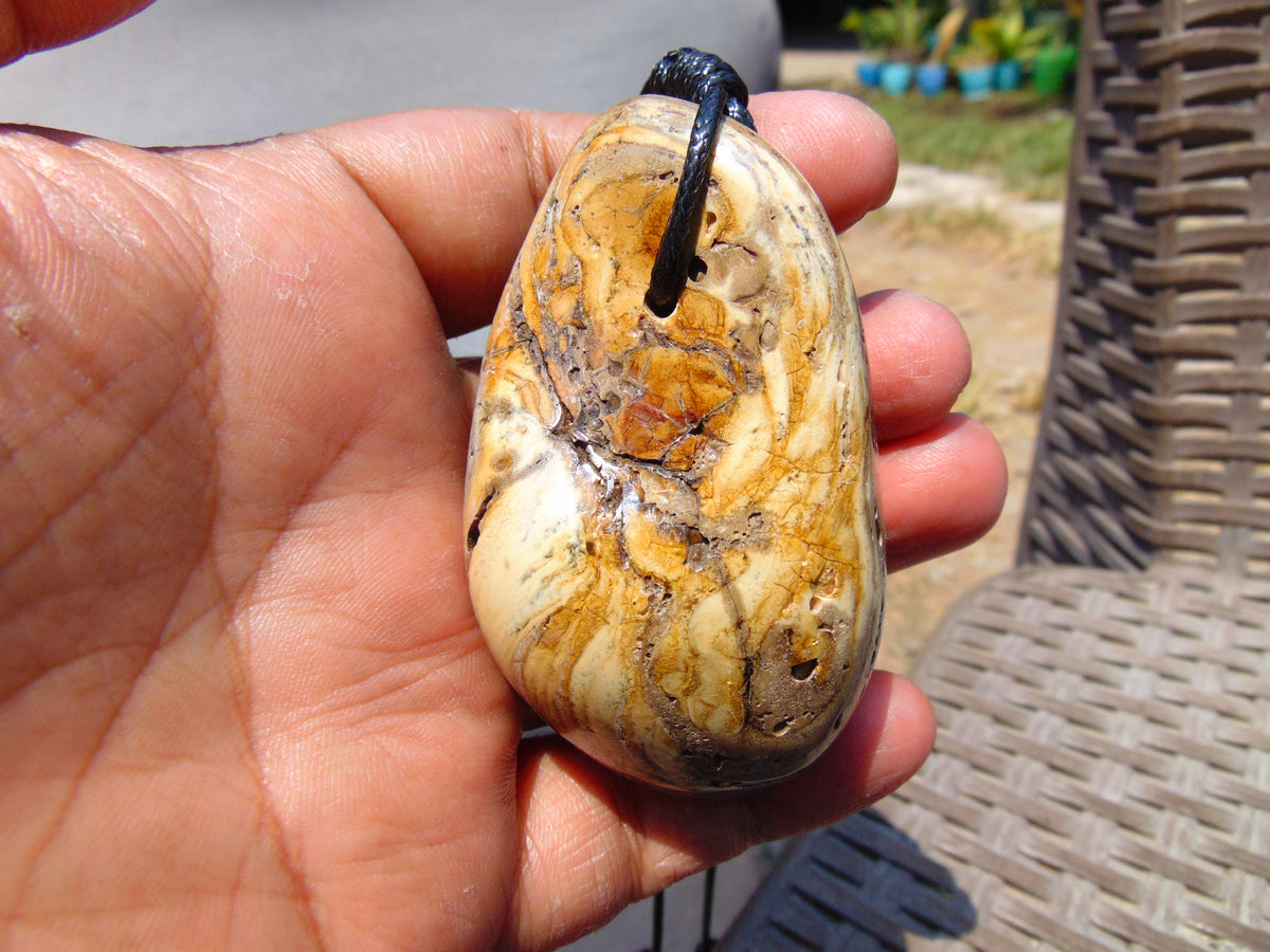 42 gr Genuine Natural Indonesian Yellow white Cream Amber Big Pendant 26CPX66