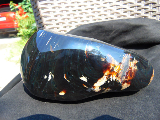 1365 gr Full Polished Indonesian Green Amber for Healing 26ML143