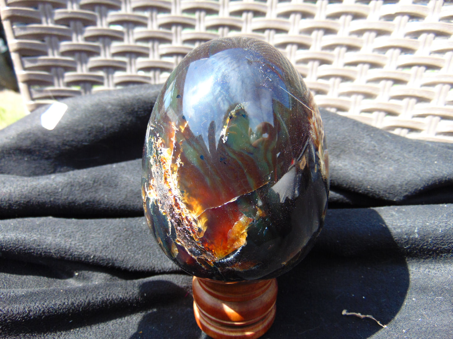 279 gr Shaped Egg 93x73 mm Indonesian Amber for Healing AJ1061