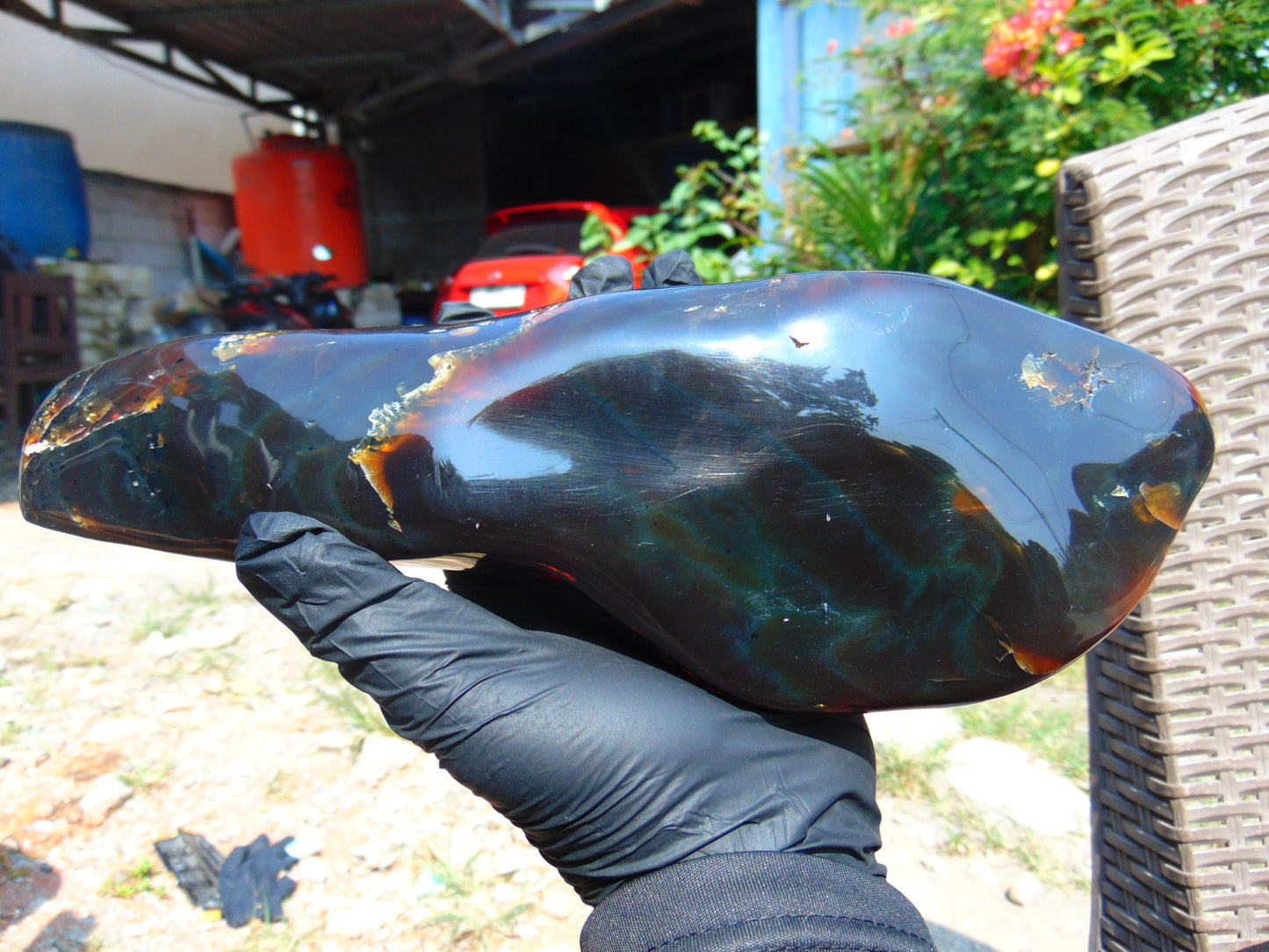 865 gr Full Polished Indonesian Green Amber for Healing 26ML142