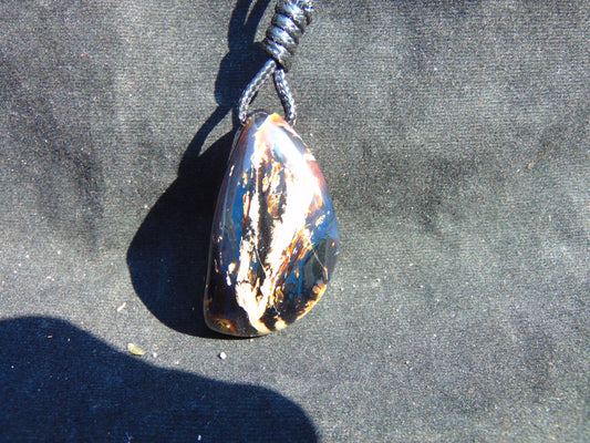 25 gram Pendant Indonesian Blue White Amber for Healing AJ71