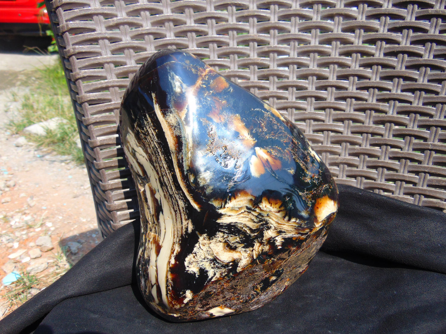 1885 gr Full Polished Indonesian Green Amber for Healing 26ML144