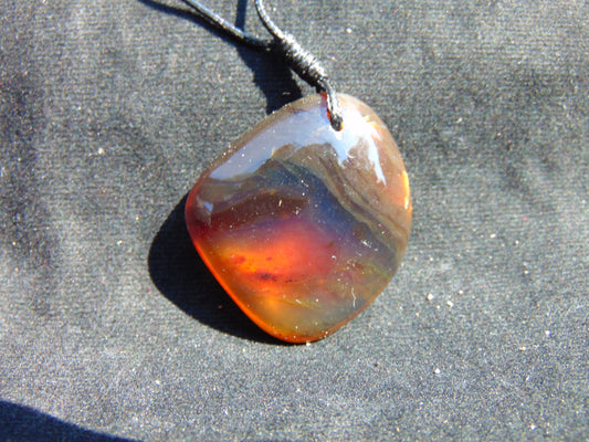 9 gram Pendant Indonesian Blue Amber for Healing D2
