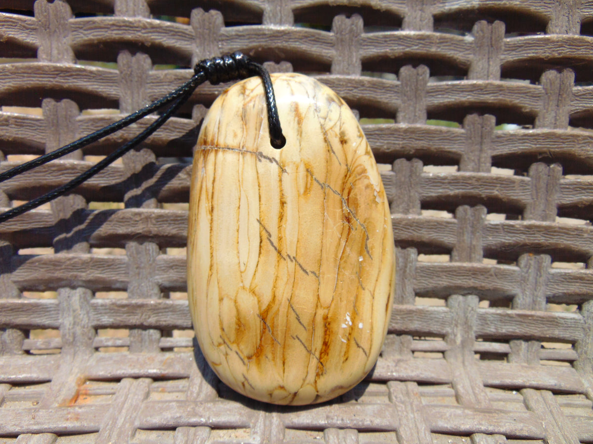 44 gr Genuine Natural Indonesian Yellow Cream Amber Big Pendant 26CPX26