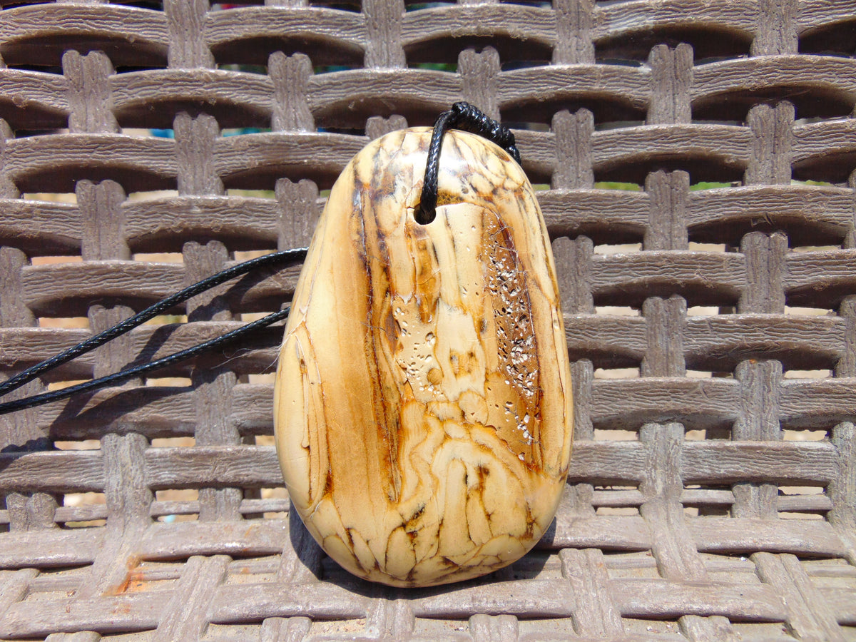44 gr Genuine Natural Indonesian Yellow Cream Amber Big Pendant 26CPX26