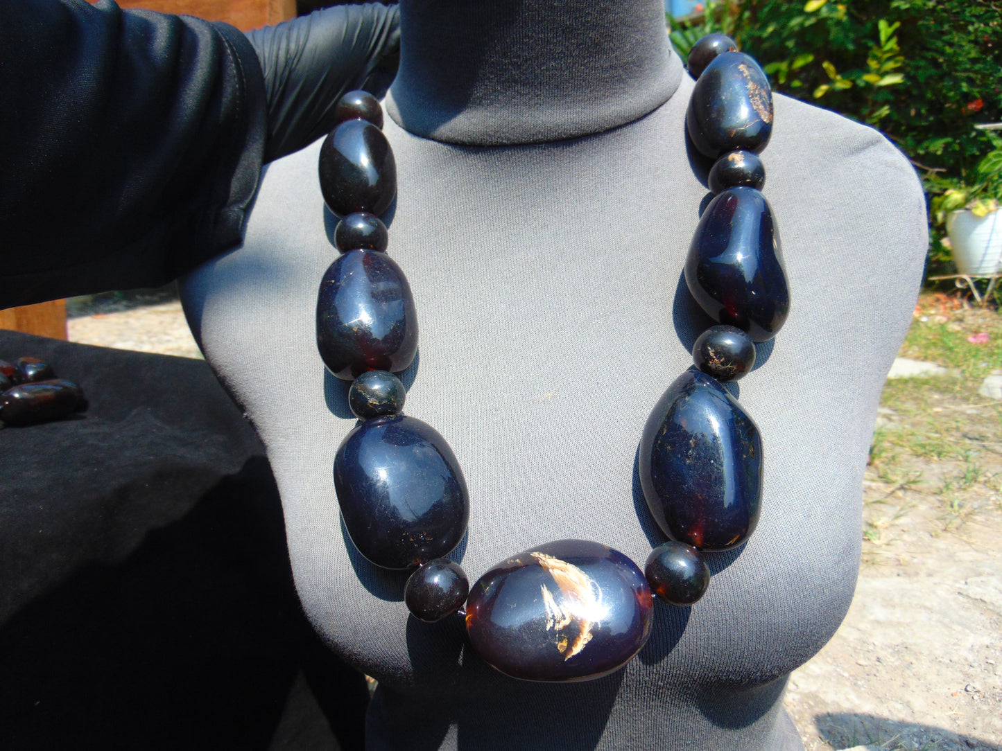 295 gram 15 Beads Big Necklace Indonesian Dark Blue Amber for Healing FR143