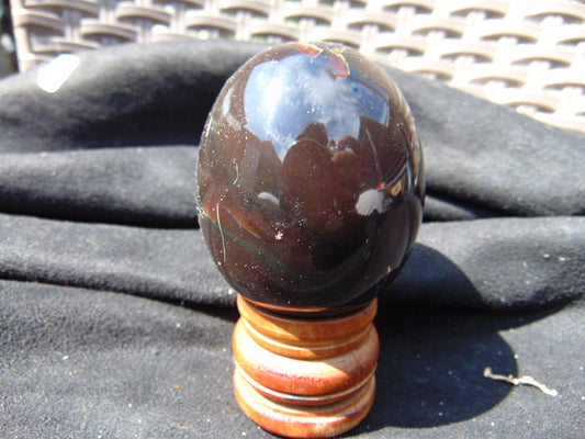 102 gr Shaped Egg 64x53x53 mm Indonesian Amber for Healing AJ1077