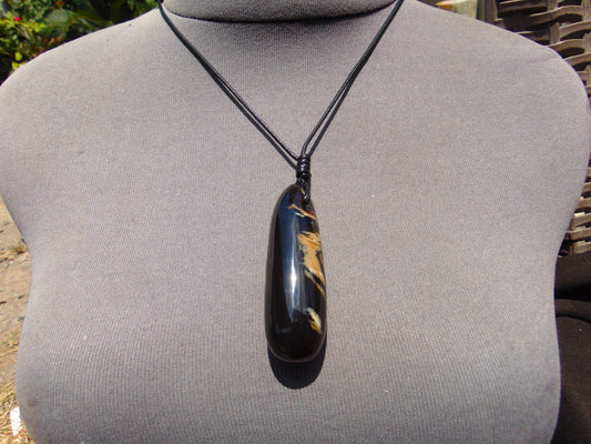 21 gr Teardrop Pendant Indonesian Amber for Healing 25N77