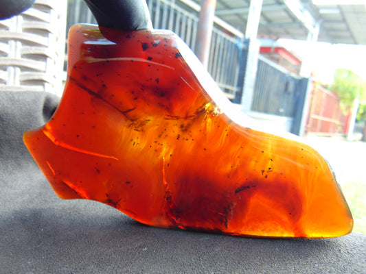 103 gram Slab polished Indonesian Sumatra Cherry Red Amber for Healing 25Y121