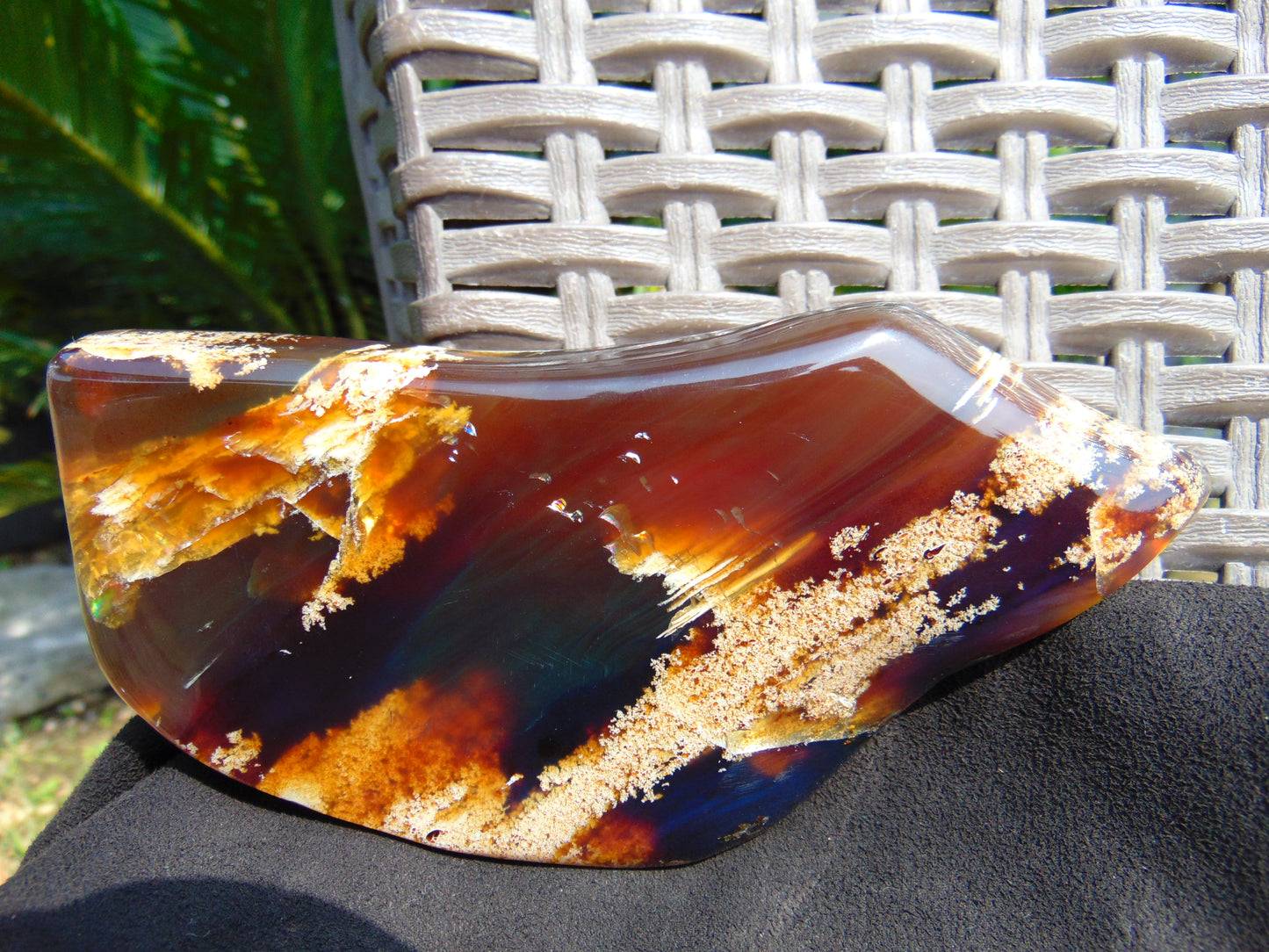 110 gram Slab Indonesian Sumatra White Honey Yellow Amber for Healing 25Y130