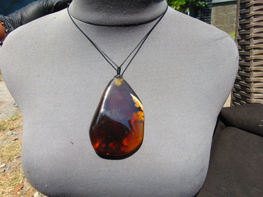 45 gr Pendant Indonesian Amber for Healing 25F5