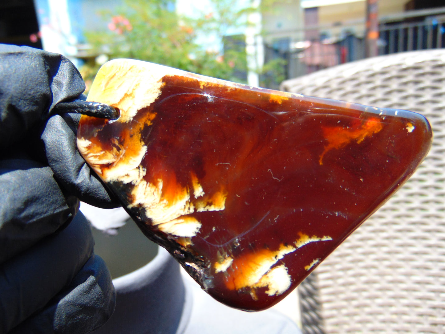 35 gr Pendant Indonesian Amber for Healing A154