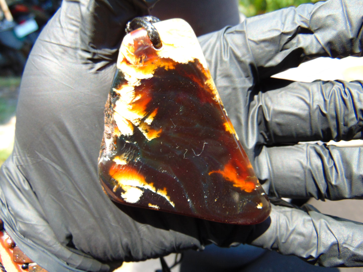 35 gr Pendant Indonesian Amber for Healing A154