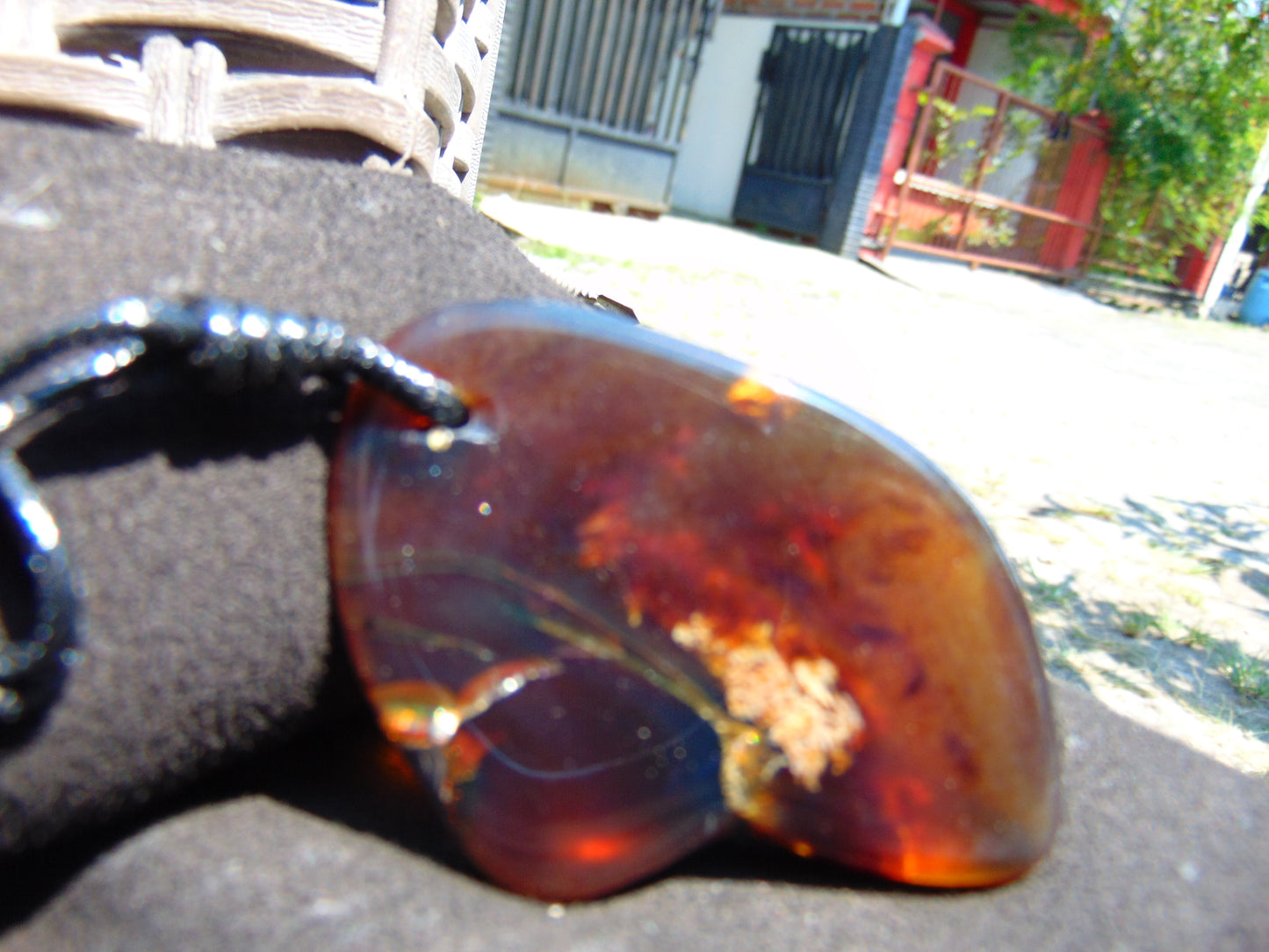 12 gr Pendant Indonesian Purple Blue Amber for Healing A149