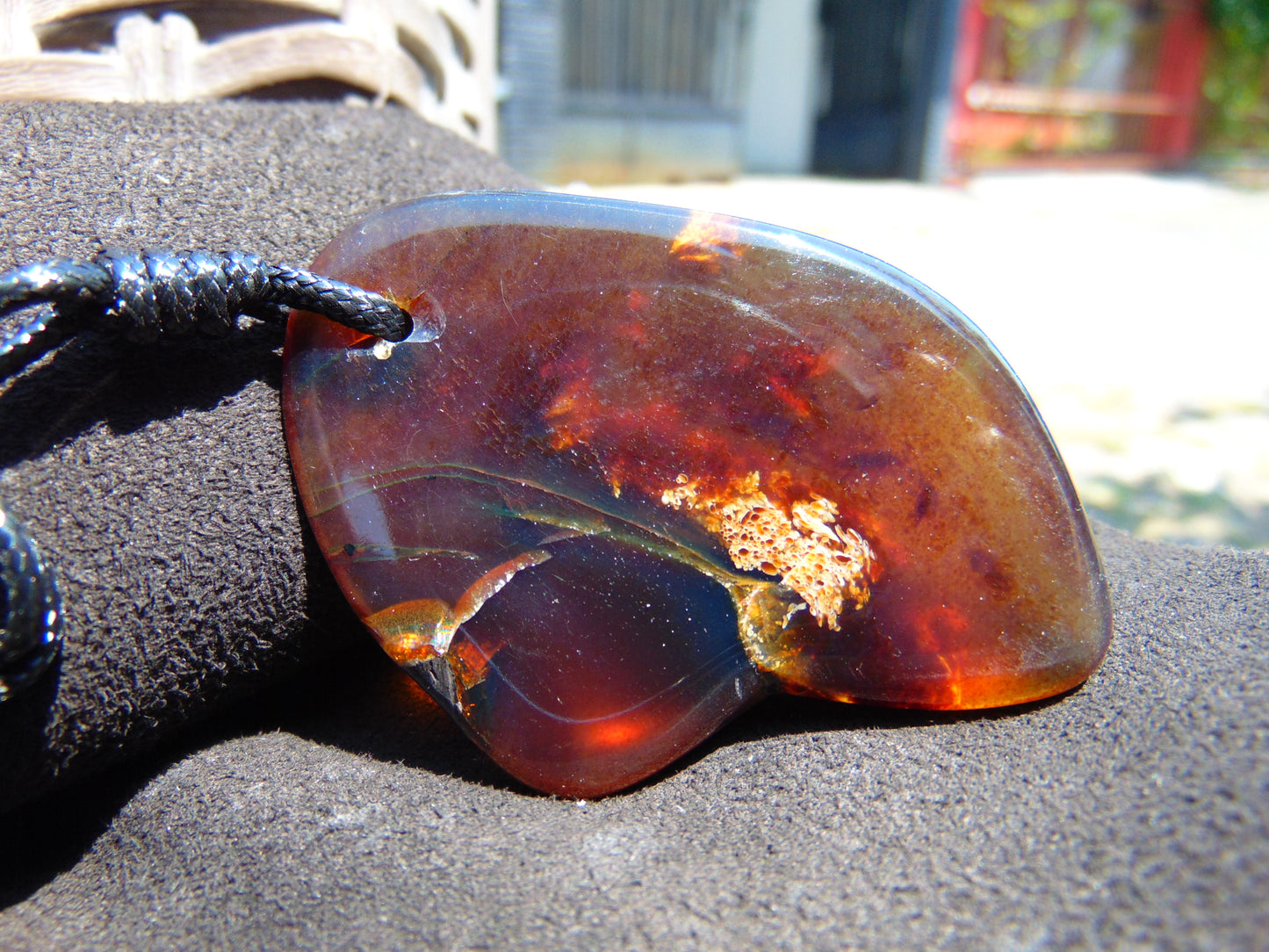 12 gr Pendant Indonesian Purple Blue Amber for Healing A149