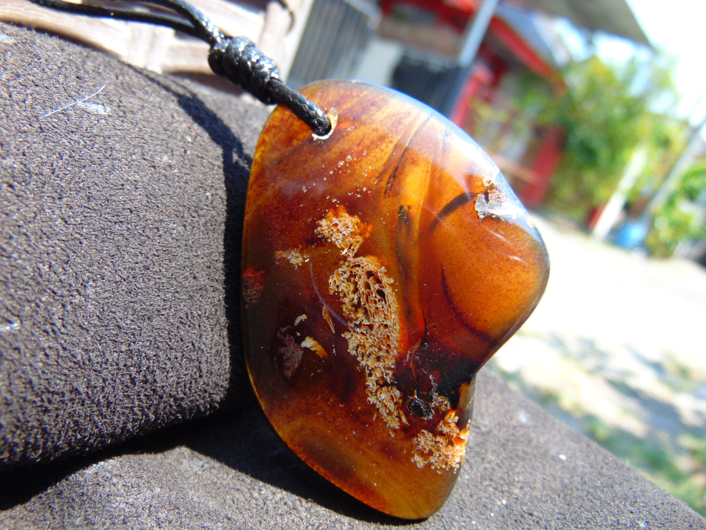 12 gr Pendant Indonesian Purple Blue Amber for Healing A149