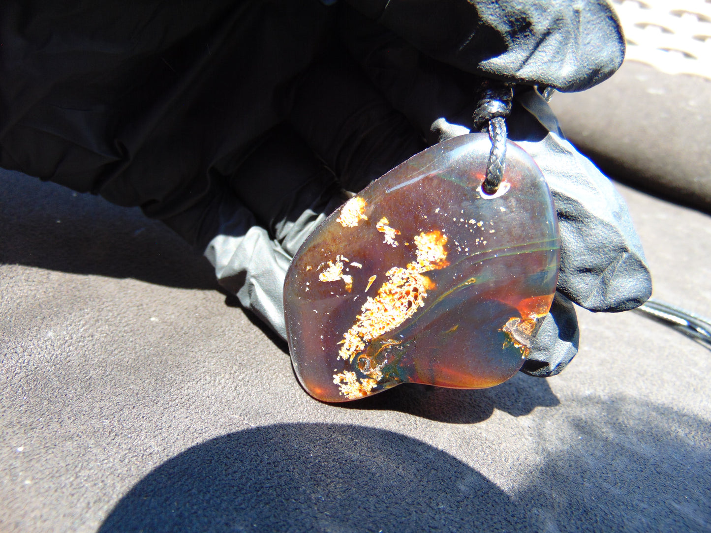 12 gr Pendant Indonesian Purple Blue Amber for Healing A149