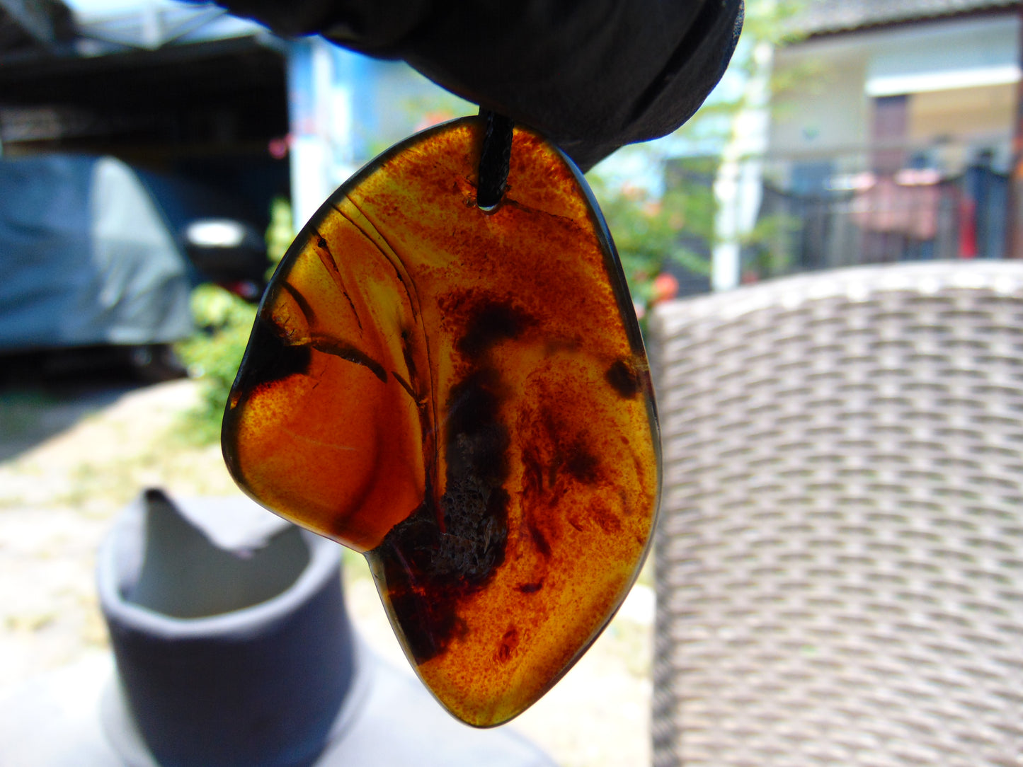 12 gr Pendant Indonesian Purple Blue Amber for Healing A149