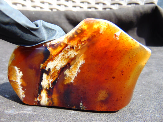 84 gram Slab polish Indonesian Sumatra White Honey Yellow Amber for Healing 25Y129