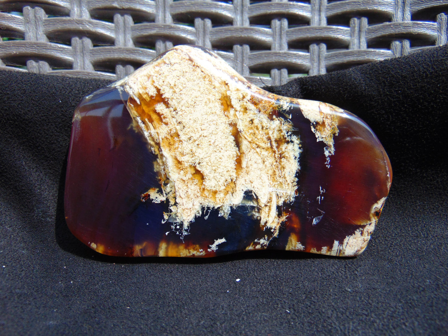 84 gram Slab polish Indonesian Sumatra White Honey Yellow Amber for Healing 25Y129