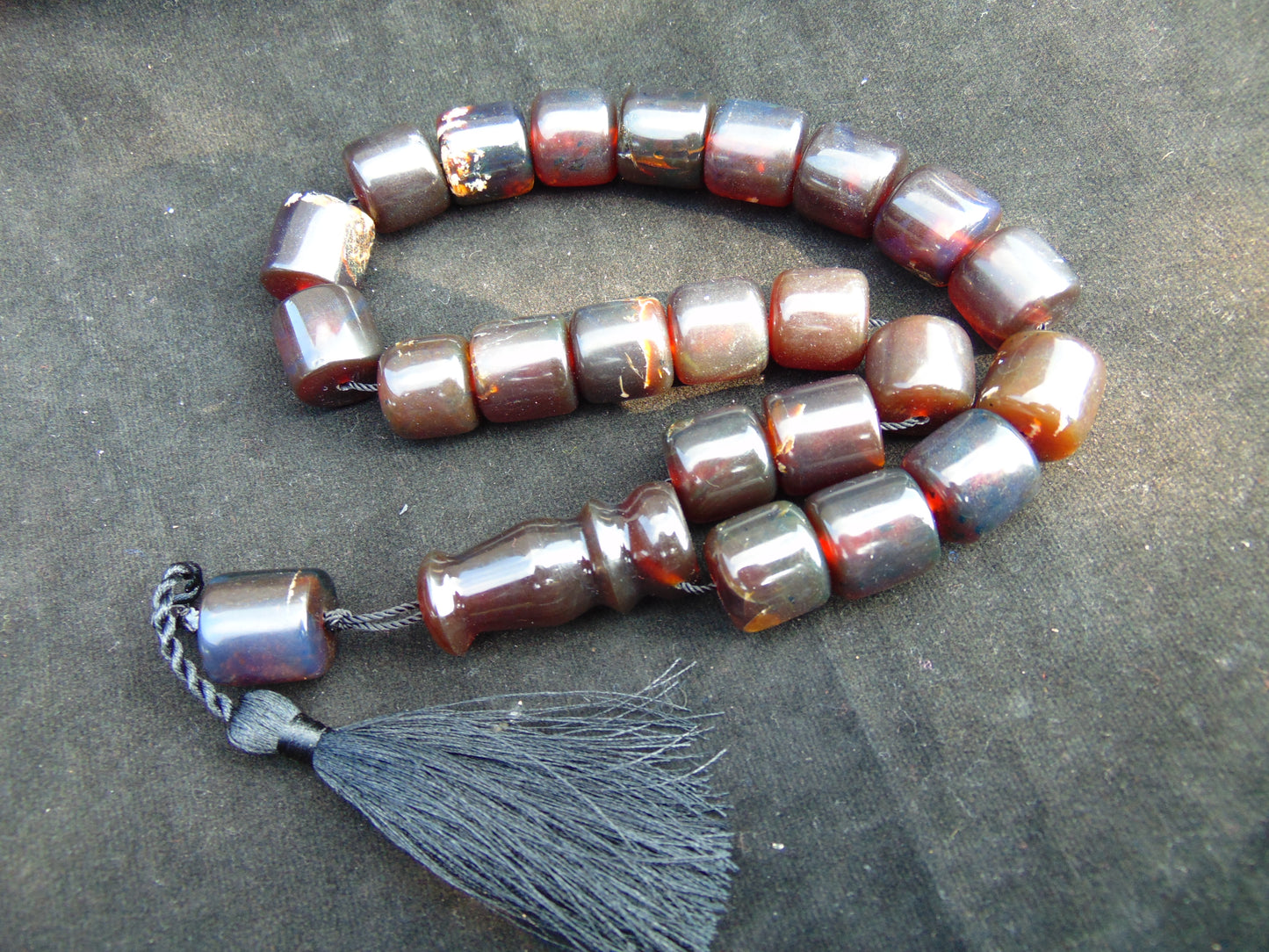 88 gr Komboloi Rosary 22+1 Beads 16x16 mm Indonesian dark red Amber for Healing 26RF5
