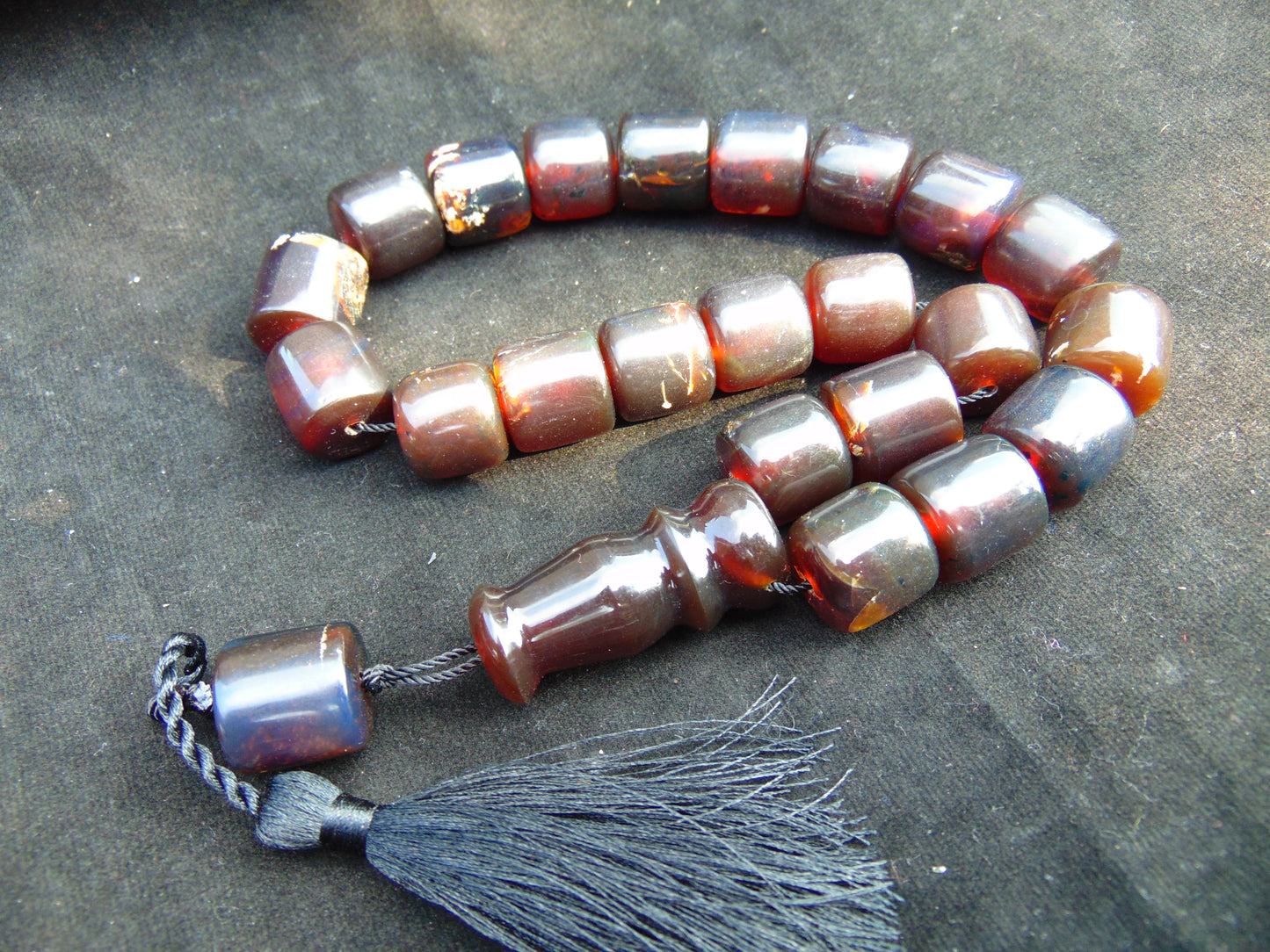 88 gr Komboloi Rosary 22+1 Beads 16x16 mm Indonesian dark red Amber for Healing 26RF5