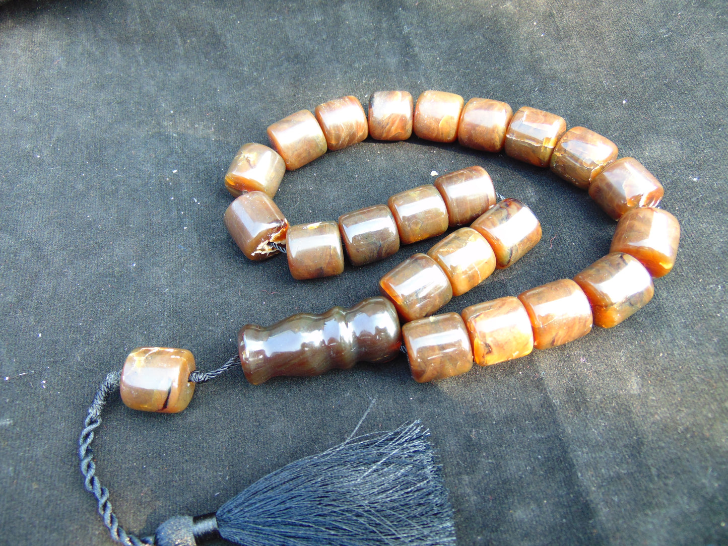 87 gr Komboloi Rosary 22+1 Beads 16x16 mm Indonesian Amber for Healing 26RF11