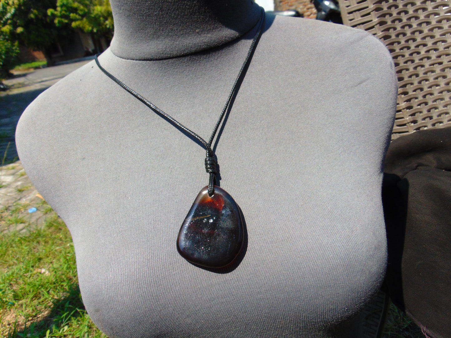 18 gr Pendant Indonesian Purple Blue Amber for Healing F8