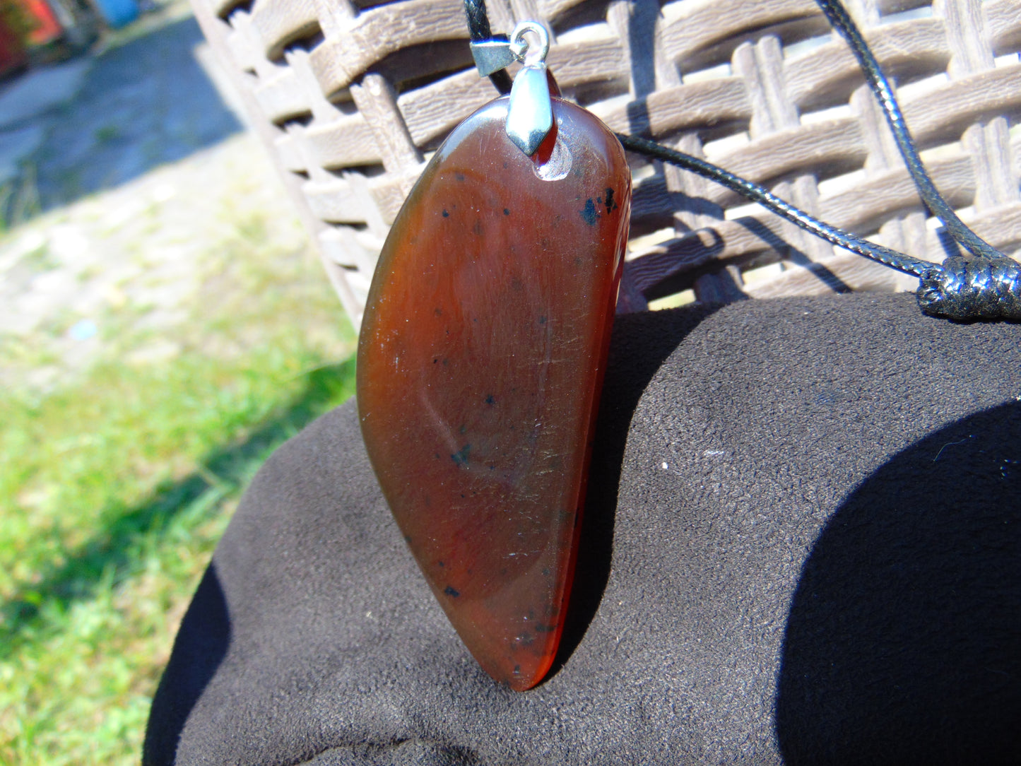 21 gr Pendant Indonesian Inclusion Red Amber for Healing PE20
