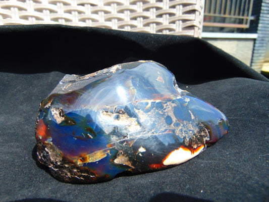 280 gr Blue polished 22x10x4 mm Indonesian Amber for Healing 26ML177