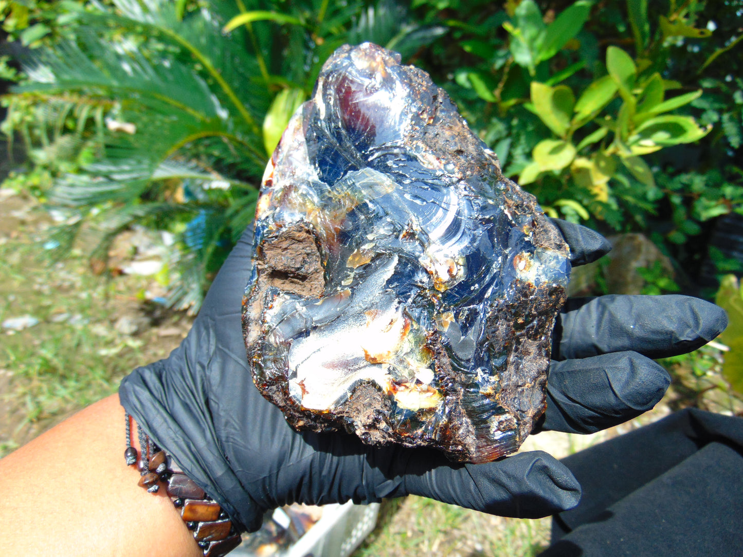 280 gr Blue polished 22x10x4 mm Indonesian Amber for Healing 26ML177