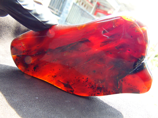 137 gram Slab polished Indonesian Sumatra Green Amber for Healing 25N164