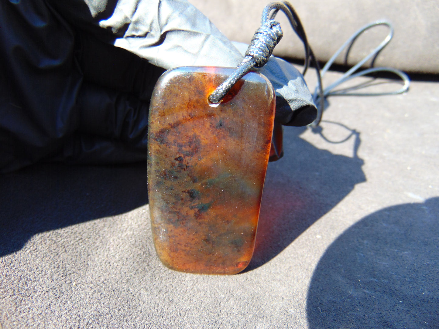 14 gr Pendant Indonesian Amber for Healing 25F9
