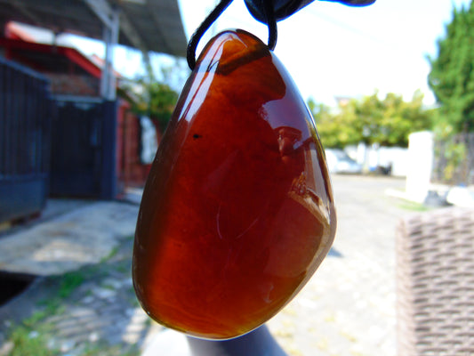 29 gr Pendant Indonesian Crystal Red Amber for Healing PE28