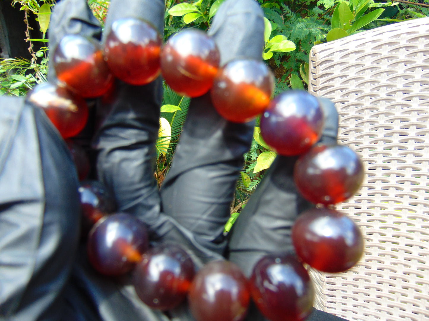 35  gram 14 Beads Mala Bracelet Indonesian Blue Cherry Red Amber 16 mm for Healing A14G273