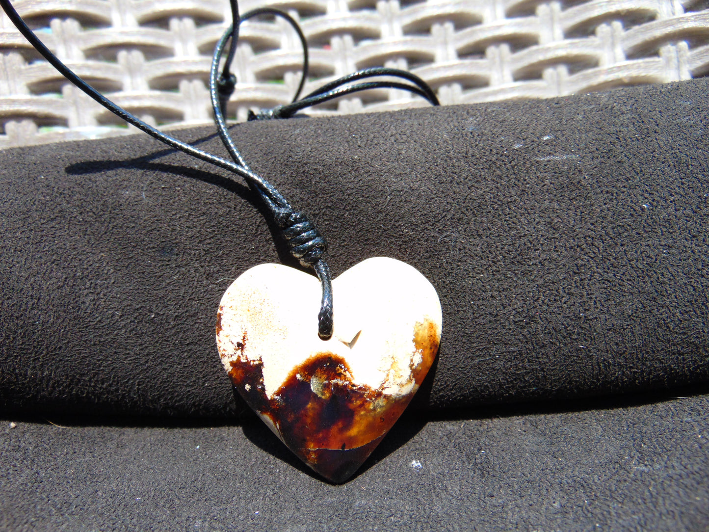 14 gr Heart Pendant Indonesian White Amber for Healing AR32