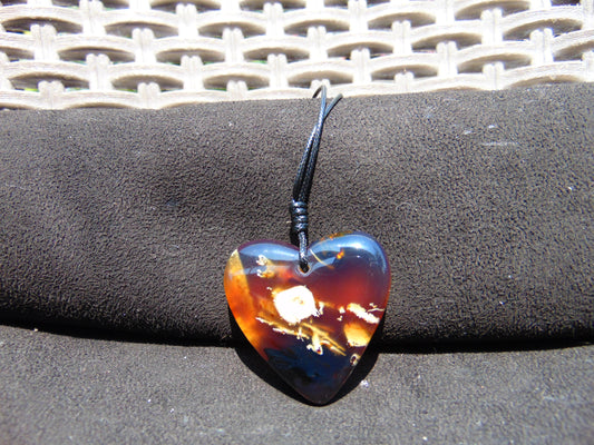 10 gr Heart Pendant Indonesian Blue Amber for Healing PBN684