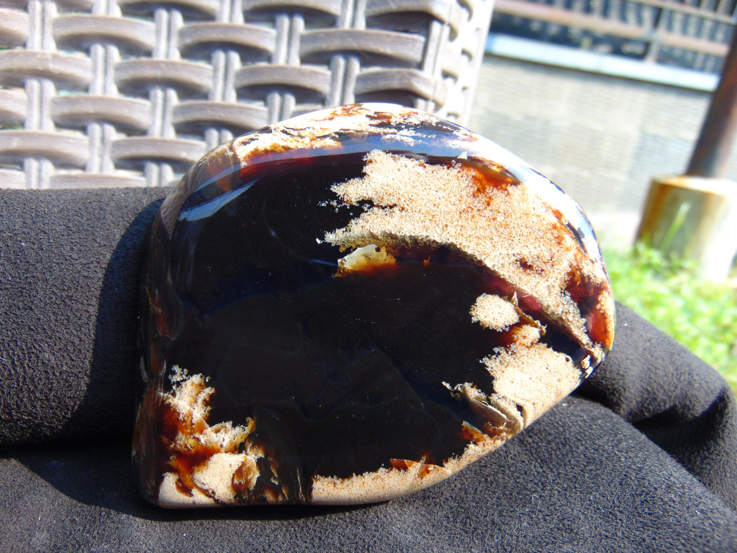 86 gram Slab  polished Indonesian Sumatra Black Amber for Healing 25Y109