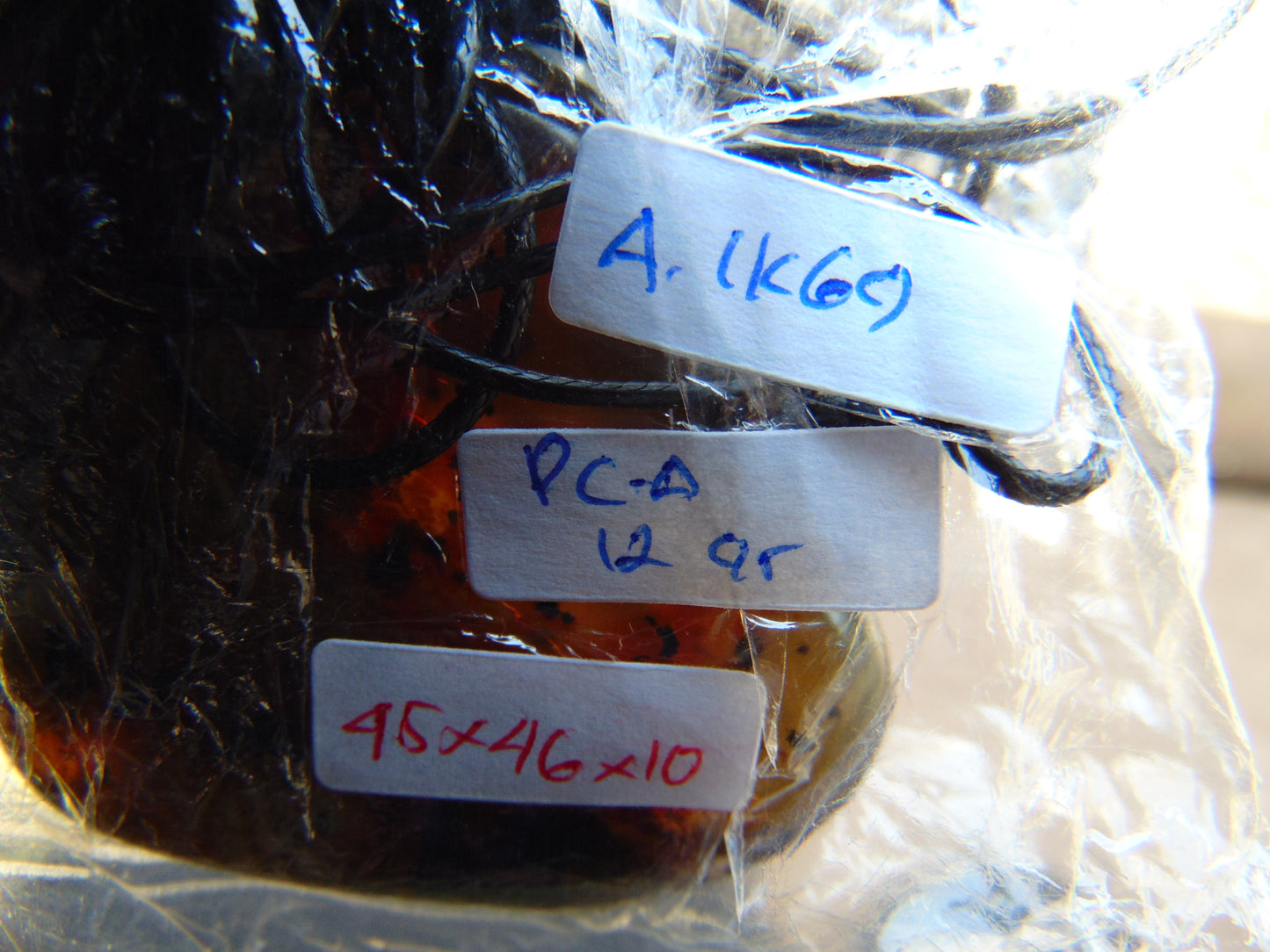 12 gr Heart Pendant Indonesian Amber for Healing PCA1K69