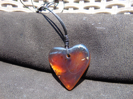 11 gr Heart Pendant Indonesian Blue Amber for Healing PL36
