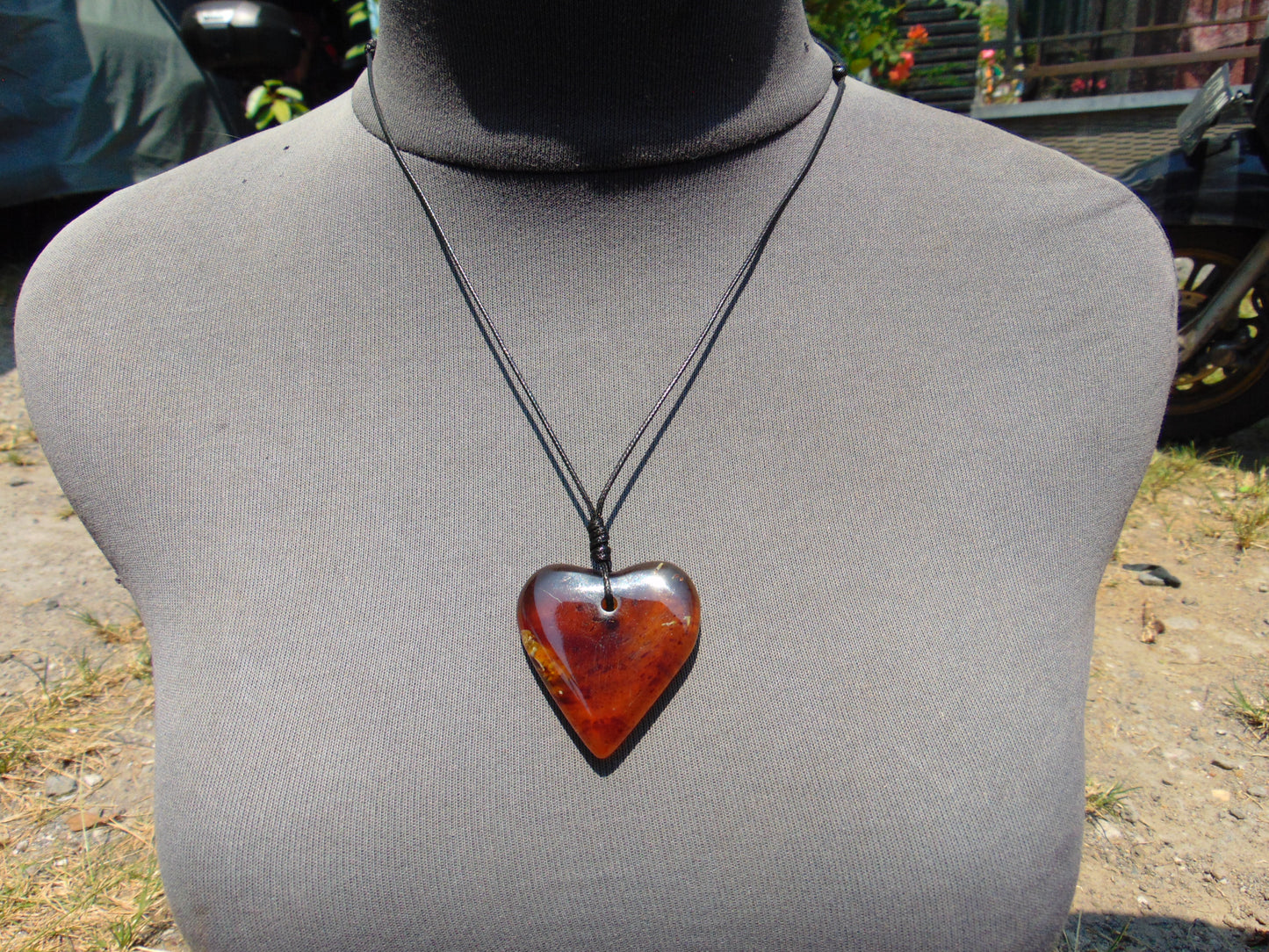 11 gr Heart Pendant Indonesian Blue Amber for Healing PL36