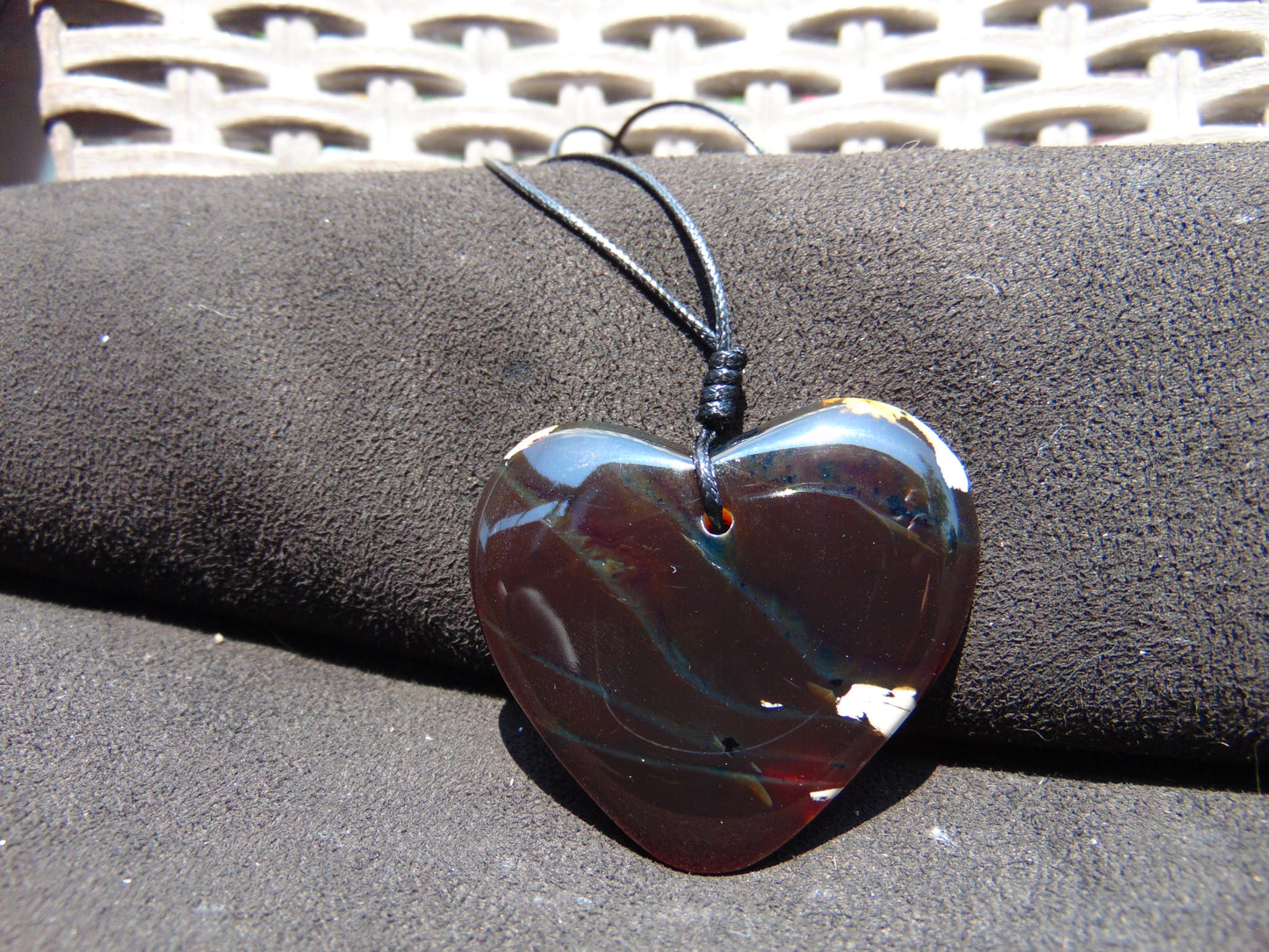 14 gr Heart Pendant Indonesian Amber for Healing PCAIK102