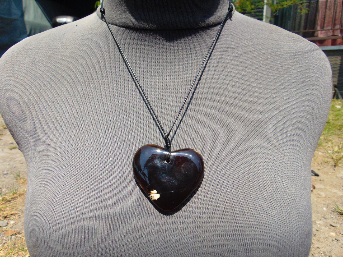 14 gr Heart Pendant Indonesian Amber for Healing PCAIK102