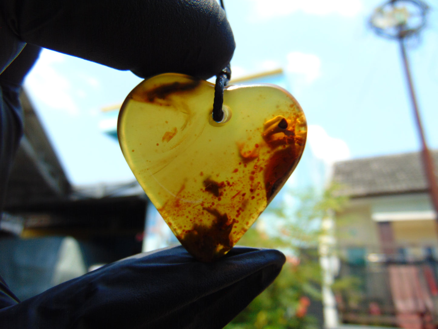6 gr Heart Pendant Indonesian Blue Amber for Healing PB165