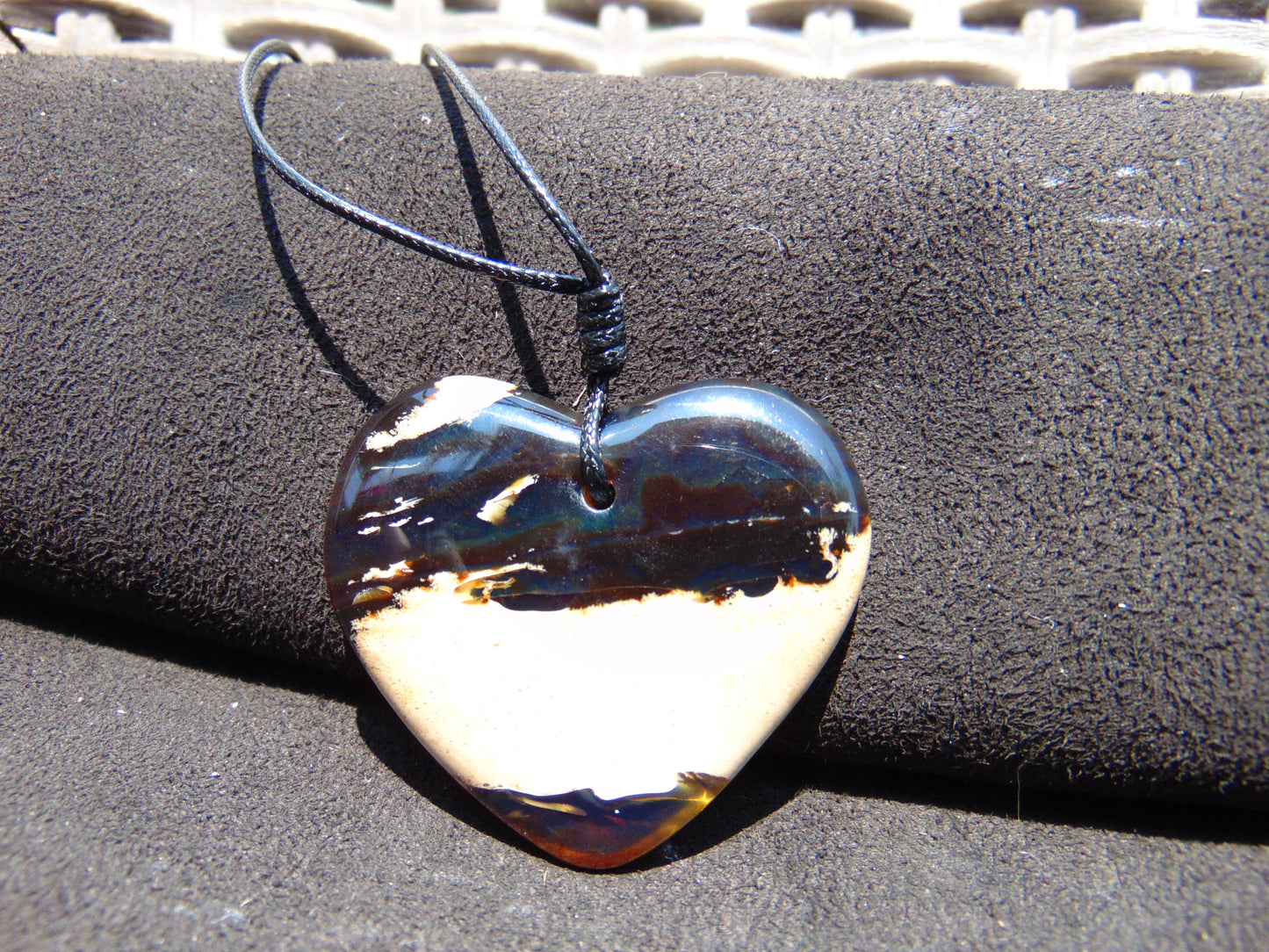 10 gr Heart Pendant Indonesian Amber for Healing PBN656