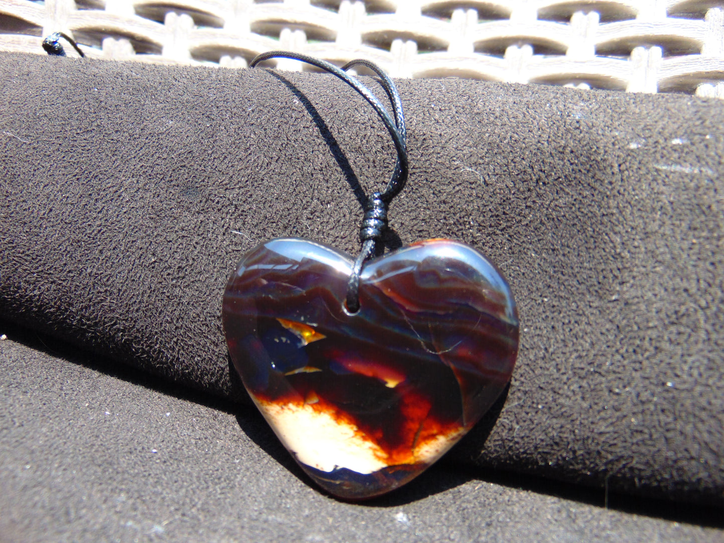 10 gr Heart Pendant Indonesian Amber for Healing PBN656