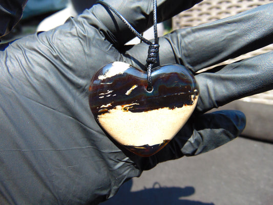 10 gr Heart Pendant Indonesian Amber for Healing PBN656