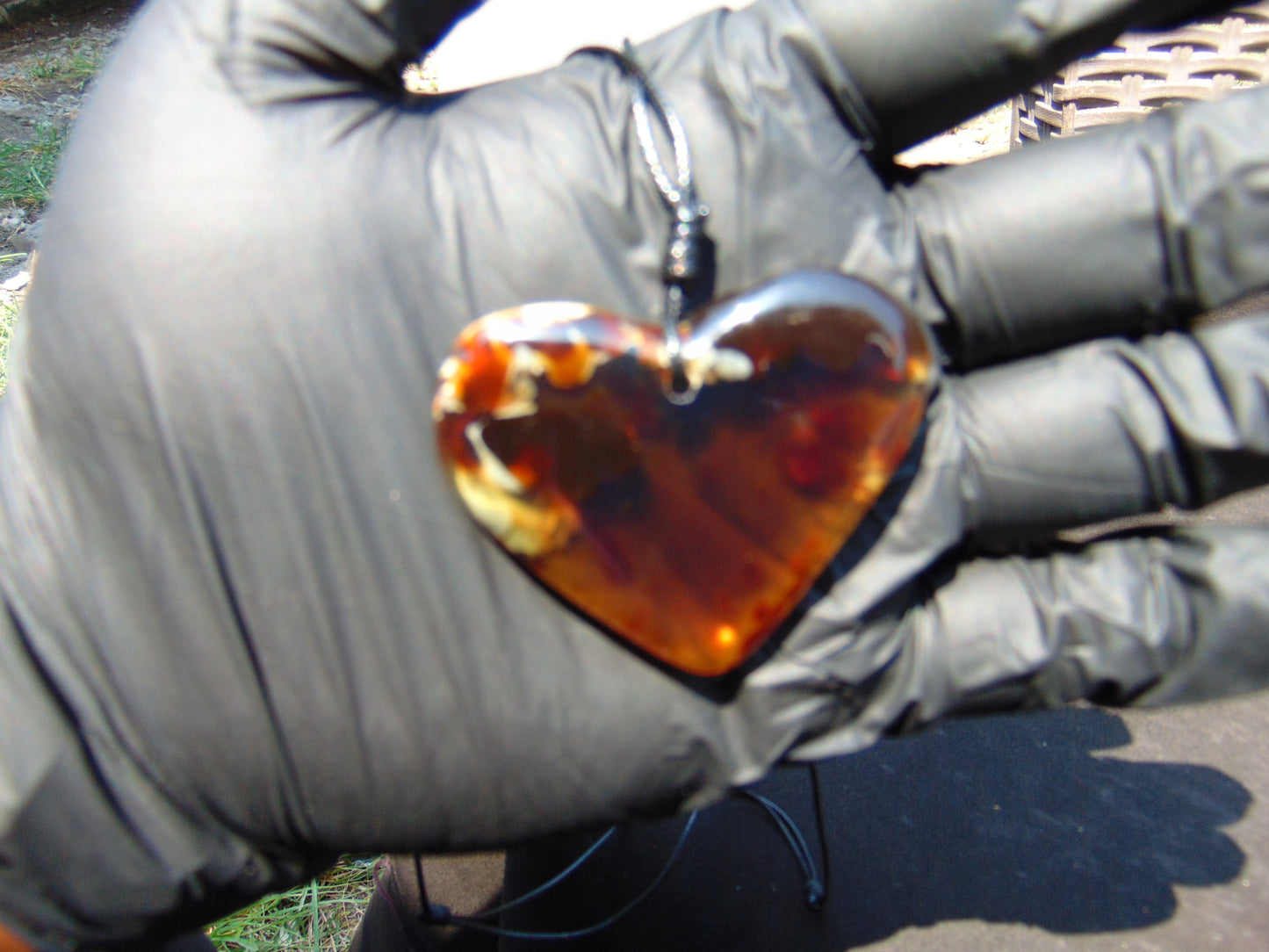 11 gr Heart Pendant Indonesian Blue Amber for Healing PCN661