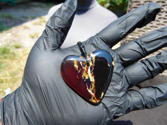 11 gr Heart Pendant Indonesian Blue Amber for Healing PDN653
