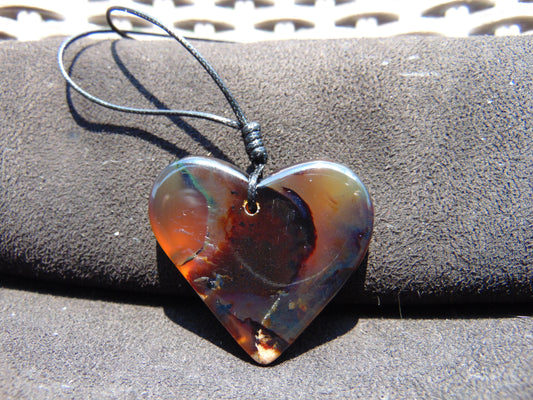 13 gr Heart Pendant Indonesian Blue Amber for Healing PCY730